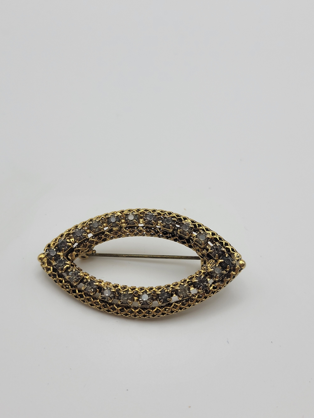 Vintage Unmarked Gold-Tone Marquise Crystal Pin Brooch